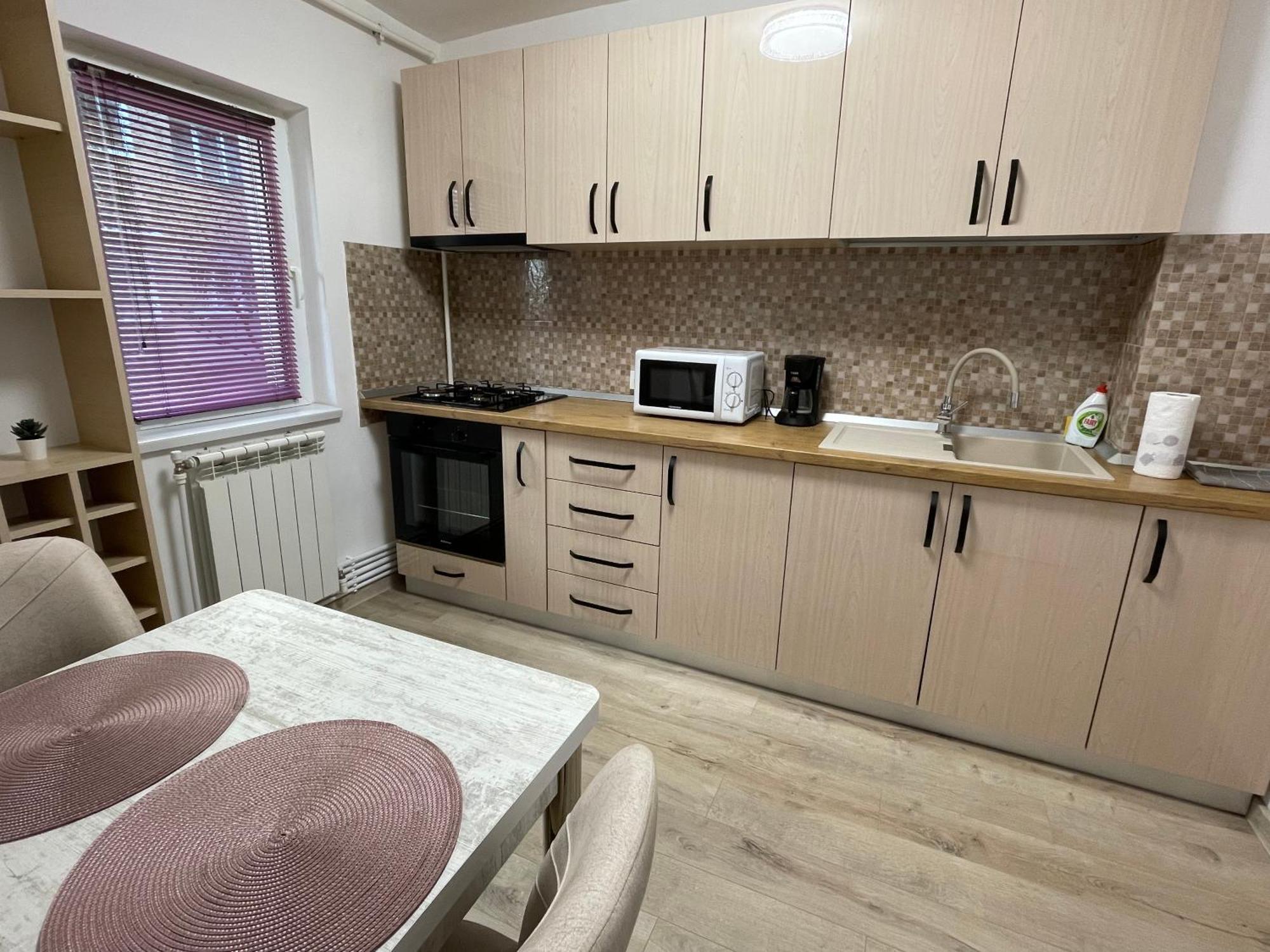 Grove Apartment Buzau Exterior foto